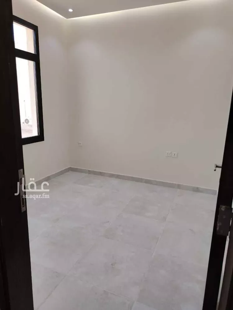 Building for Rent in Jeddah Al Yaqout
