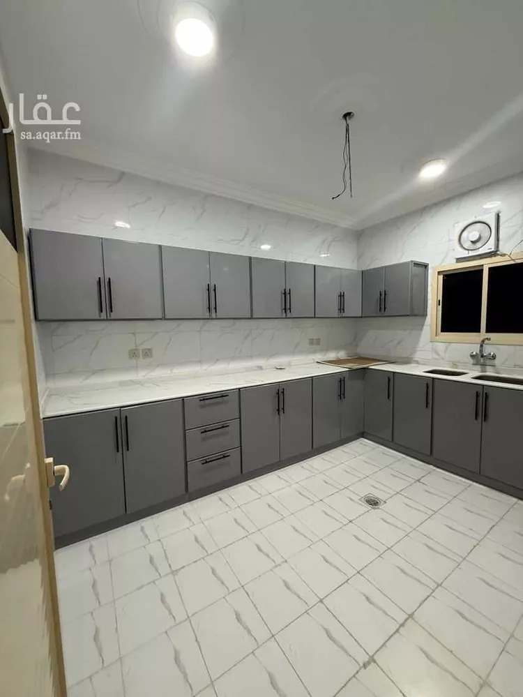 شقة للإيجار في شارع أبو بكر الصديق ، حي السويس ، جازان ، منطقة جازان صورة 5