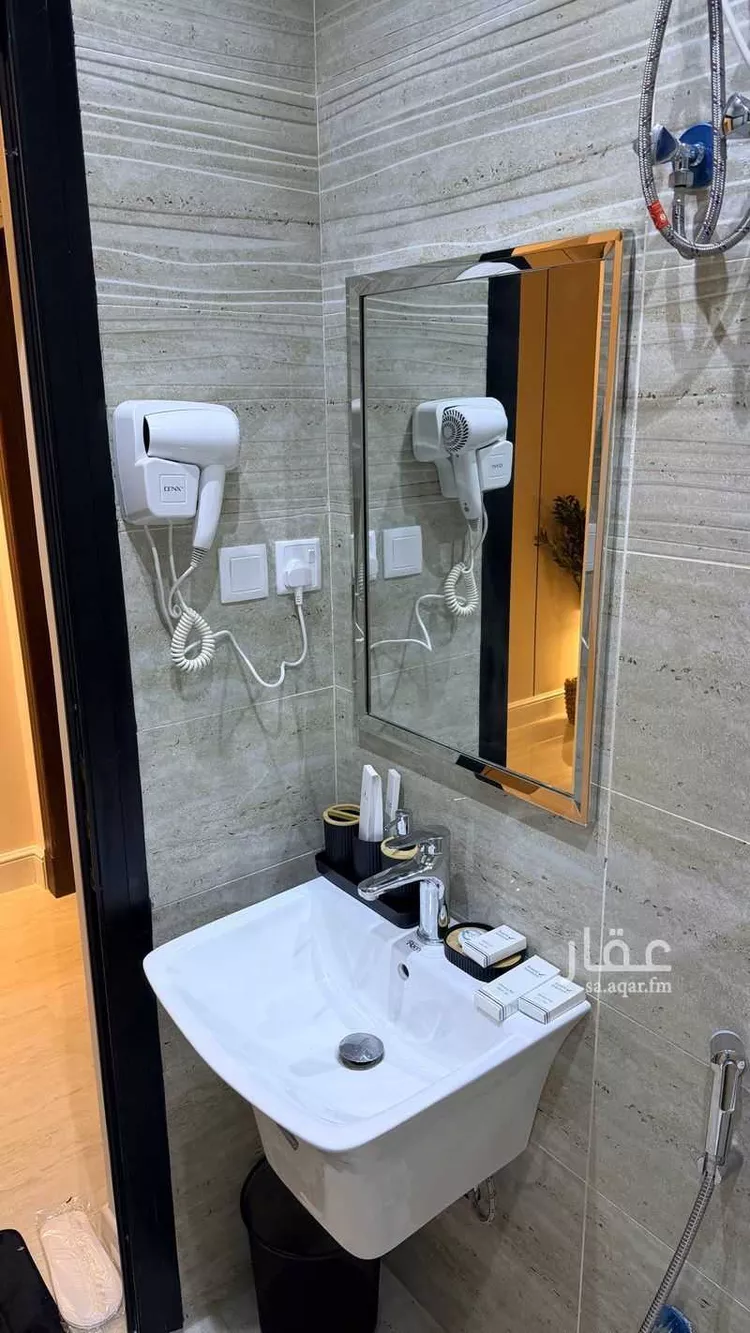 شقة مفروشة للحجز في شارع عبدالرزاق ابن همام ، حي الراكة الشمالية ، الخبر ، الدمام صورة 4