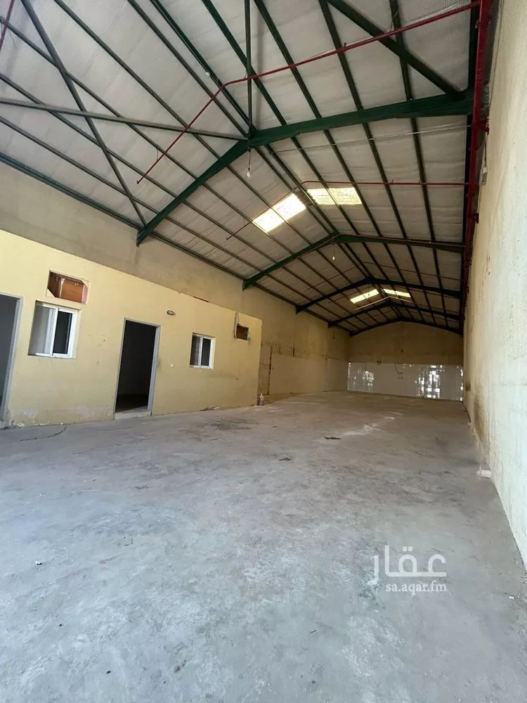 مستودع للإيجار في حي العزيزية, مدينة الرياض, منطقة الرياض صورة 2