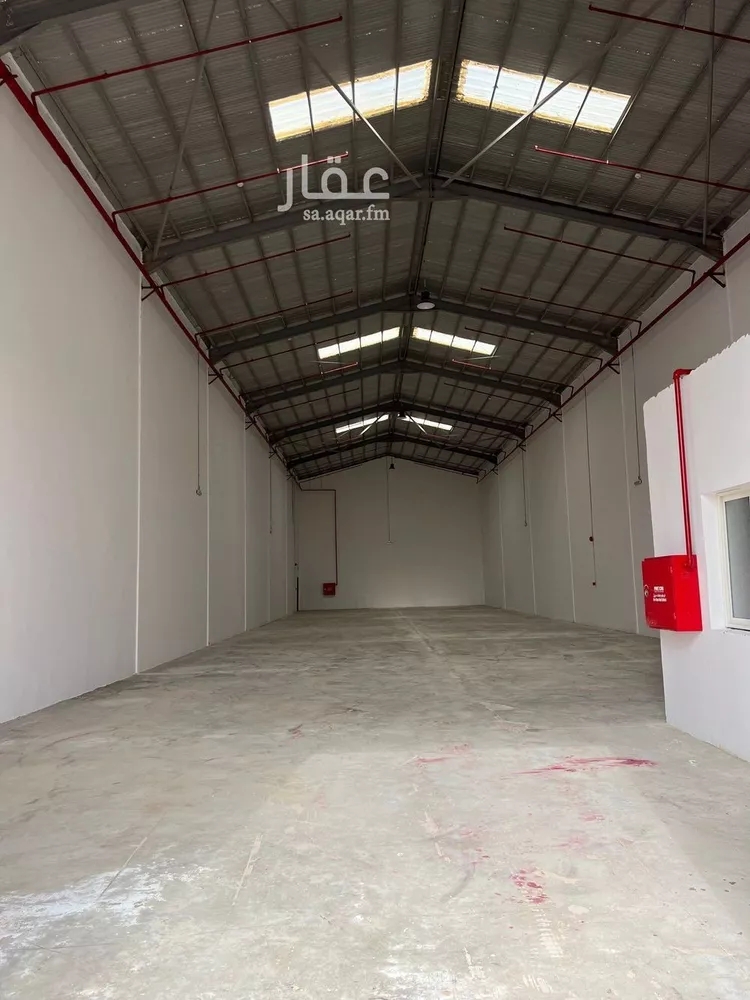 مستودع للإيجار في شارع الأمير محمد بن عبدالرحمن بن عبدالعزيز الفرعي, حي السلي, مدينة الرياض, منطقة الرياض صورة 2