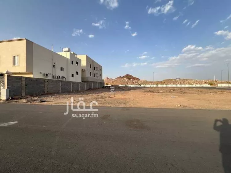Land for Sale in Medina King Fahd صورة 3