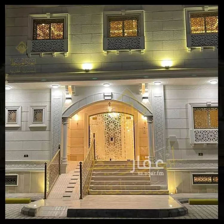 Building for Sale in Medina King Fahd صورة 4