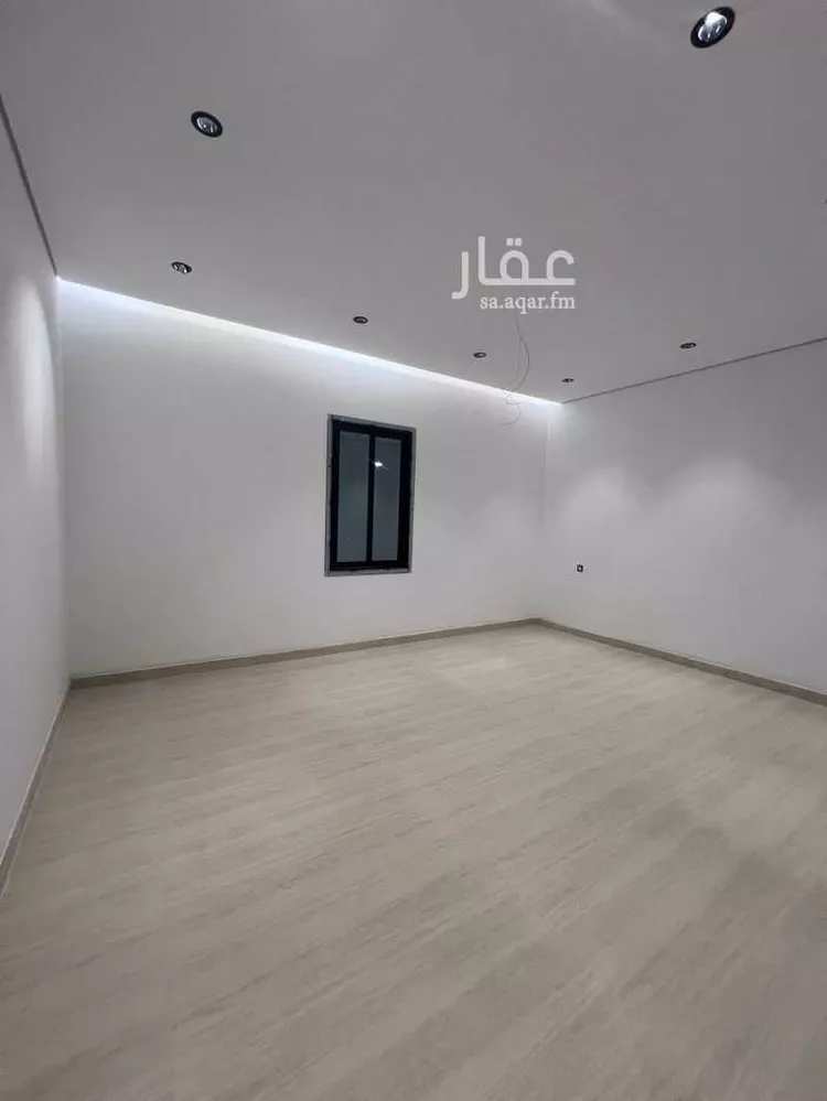 Building for Sale in Medina King Fahd صورة 2