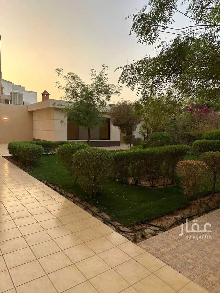 فيلا للبيع في شارع عبيدالله بن سهيل الأنصاري, حي العوالي, مدينة الرياض, منطقة الرياض صورة 5