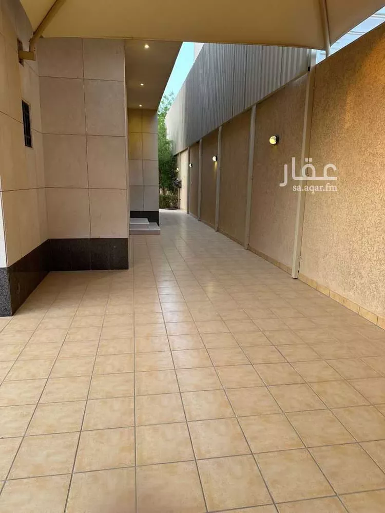 فيلا للبيع في شارع عبيدالله بن سهيل الأنصاري, حي العوالي, مدينة الرياض, منطقة الرياض صورة 4