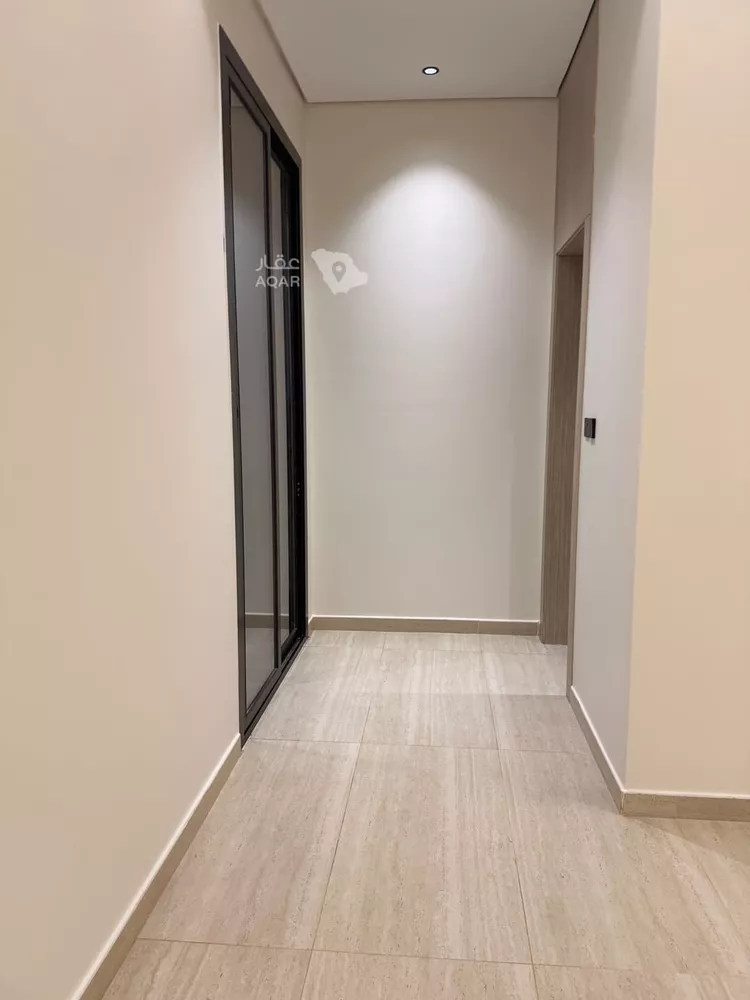 Floor for Rent in Riyadh Ash Sharq 2