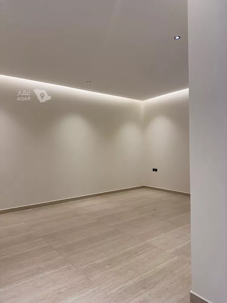 Floor for Rent in Riyadh Ash Sharq 6