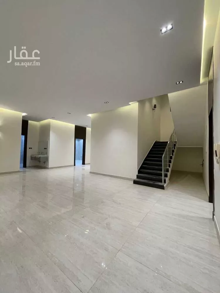 فيلا للبيع في شارع تاج الدين الفكهاني, حي الرمال, مدينة الرياض, منطقة الرياض صورة 2