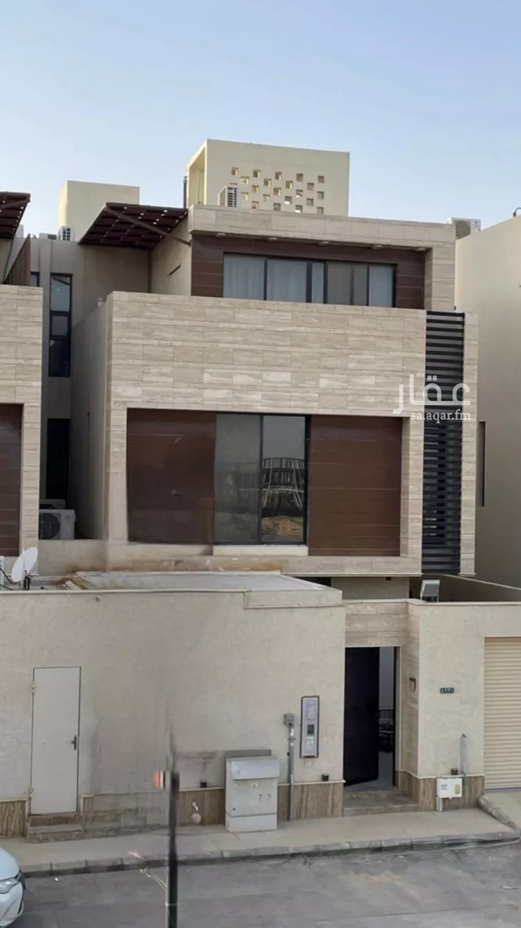 فيلا للبيع في شارع مصطفى عبدالرزاق, حي العارض, مدينة الرياض, منطقة الرياض