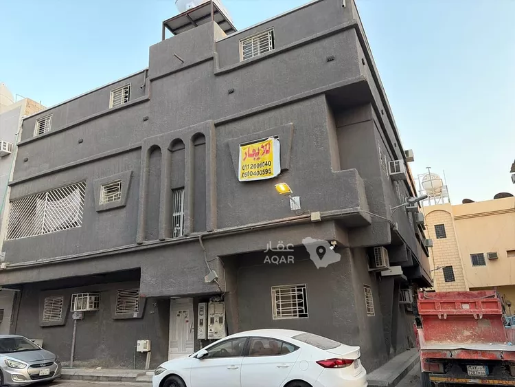 Building for Rent in Riyadh Umm Al Hamam Al Sharqi
