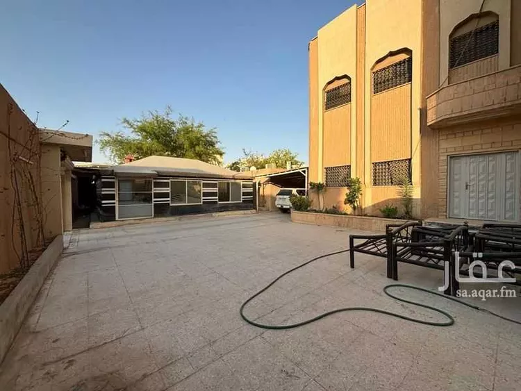 فيلا للبيع في شارع المبرد, حي المعيزيلة, مدينة الرياض, منطقة الرياض صورة 3