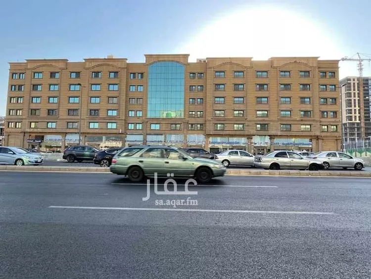 محل للإيجار في شارع طريق الملك فهد فرعي, حي العزيزية, مدينة جدة, منطقة مكة المكرمة