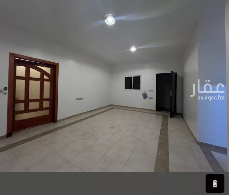 Floor for Rent in Riyadh Al Fayha 19