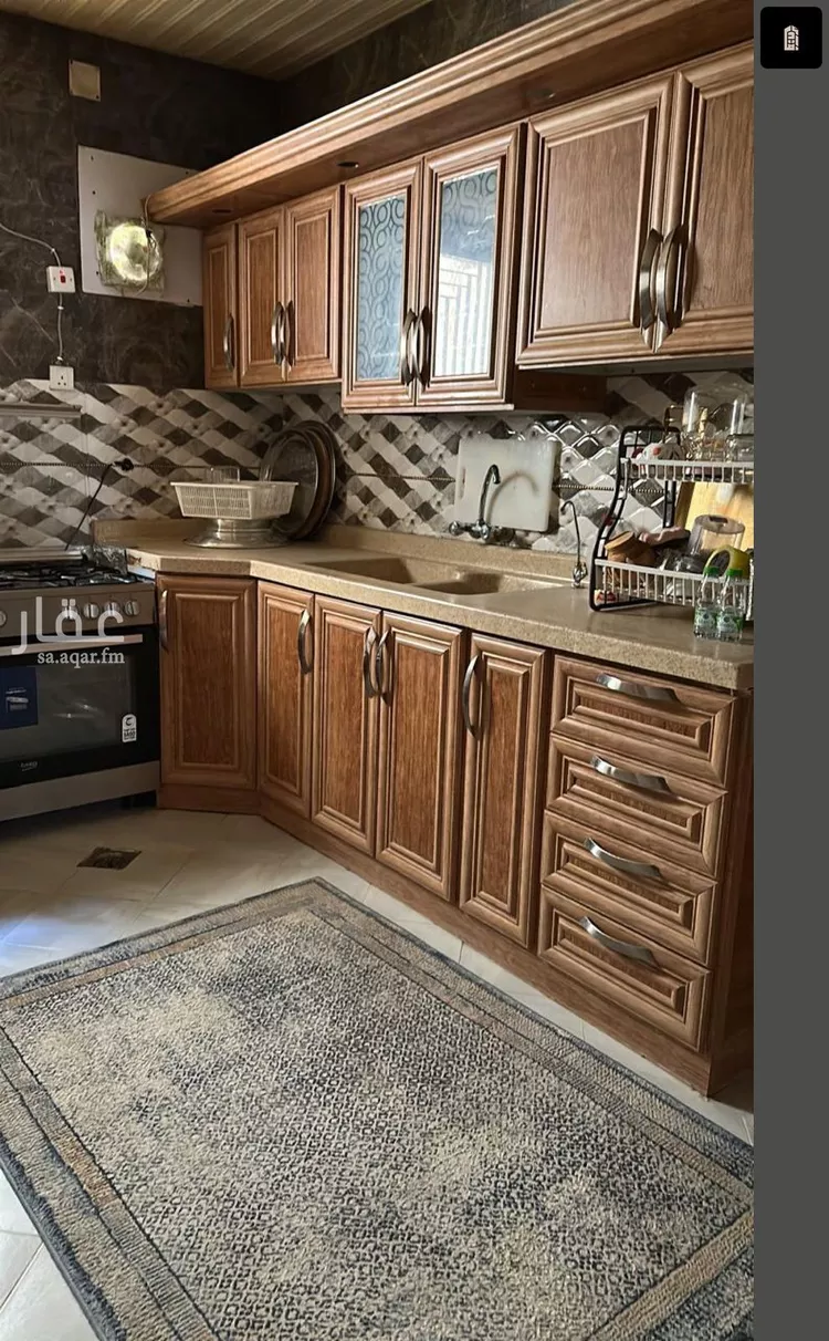 فيلا للبيع في شارع ابي الفتح بن رزين, حي خشم العان, مدينة الرياض, منطقة الرياض صورة 3