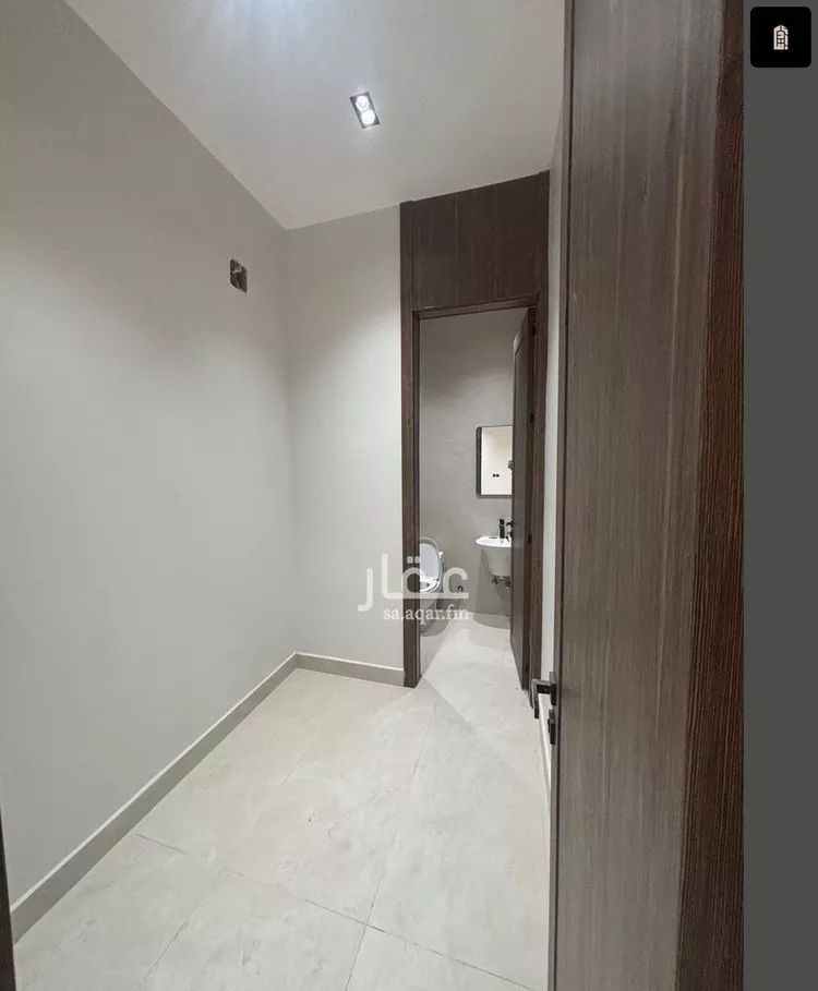دور للبيع في شارع الريحانية, حي السعادة, مدينة الرياض, منطقة الرياض صورة 3