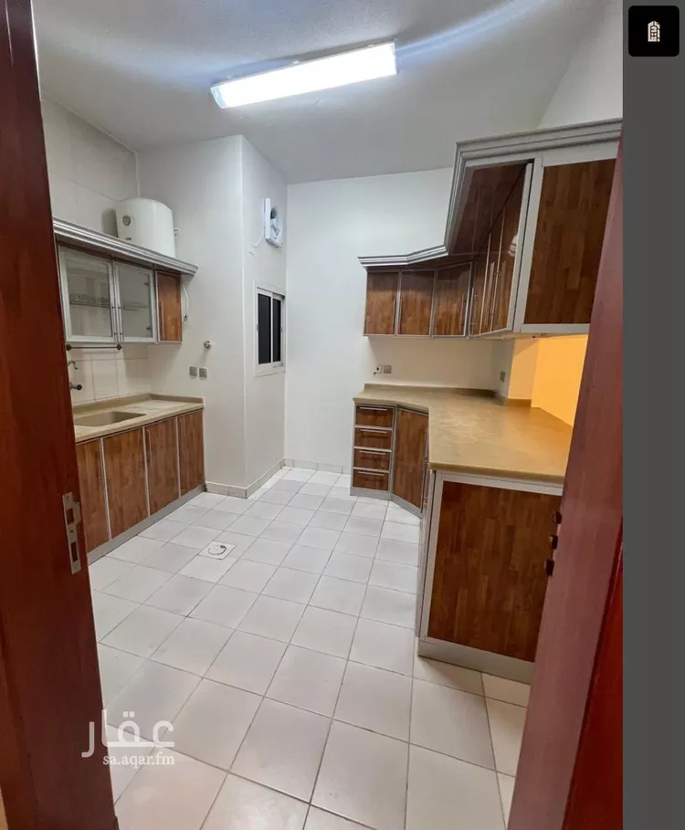 Floor for Rent in Riyadh Al Fayha 17