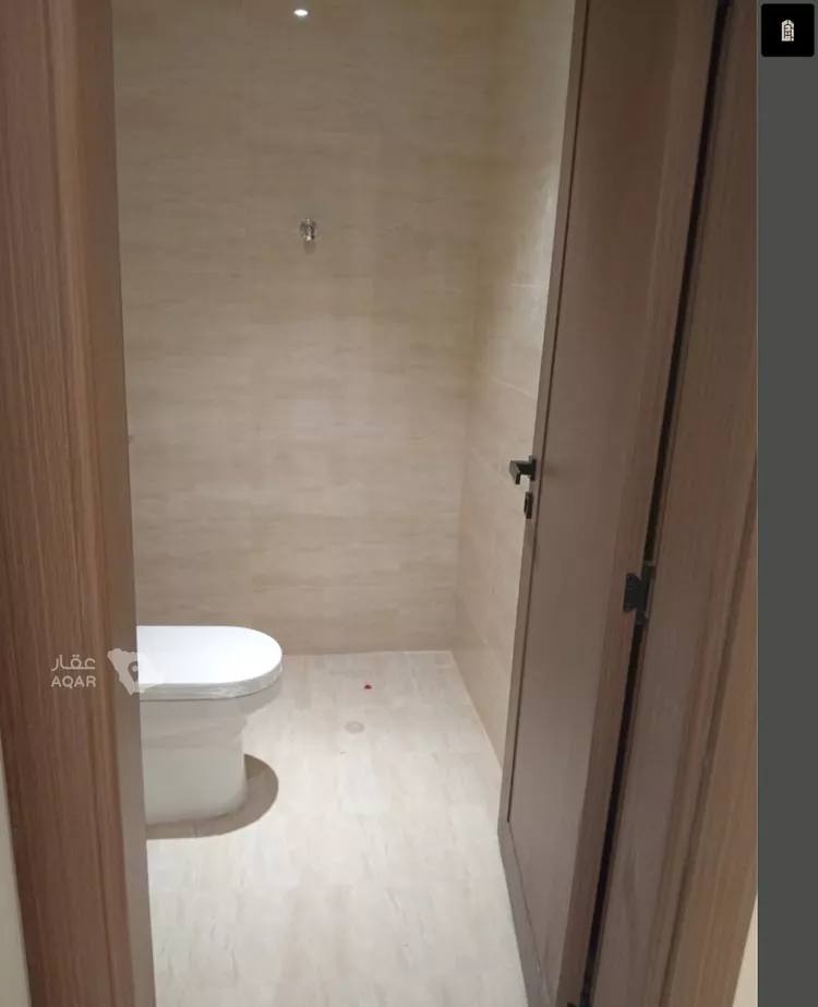 عمارة للإيجار في شارع البراء بن عازب, حي الضباط, مدينة الرياض, منطقة الرياض 8