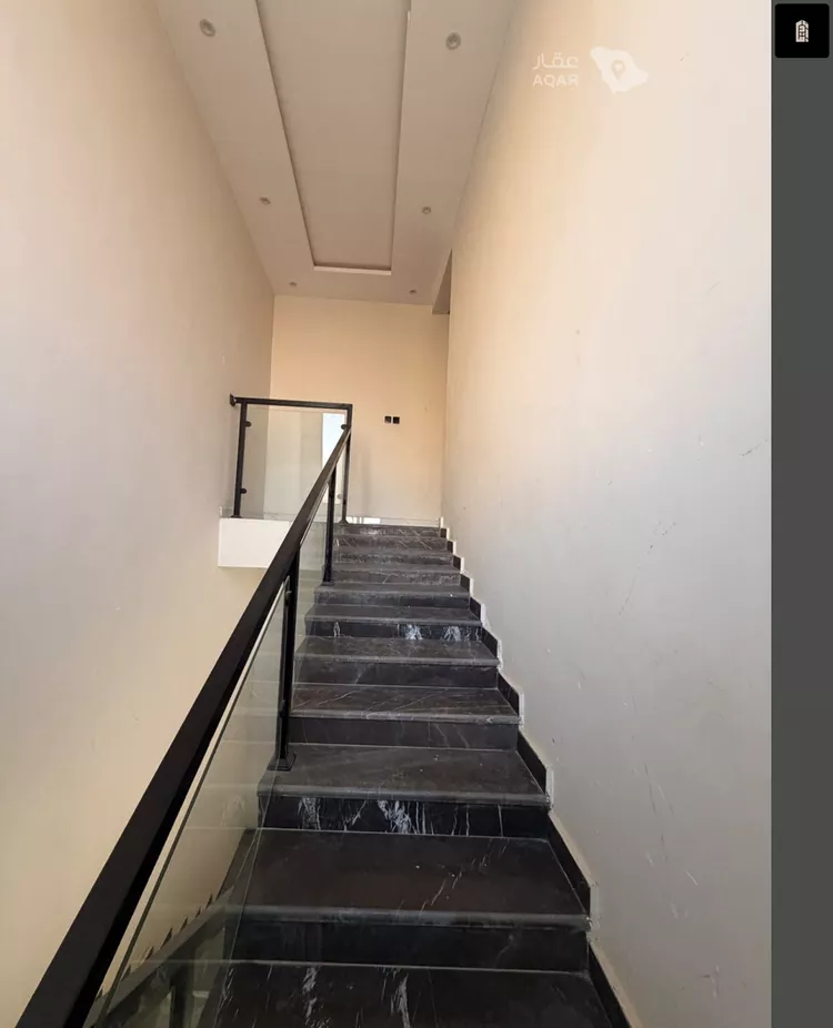 فيلا للبيع في شارع فرعي, حي السعادة, مدينة الرياض, منطقة الرياض صورة 5