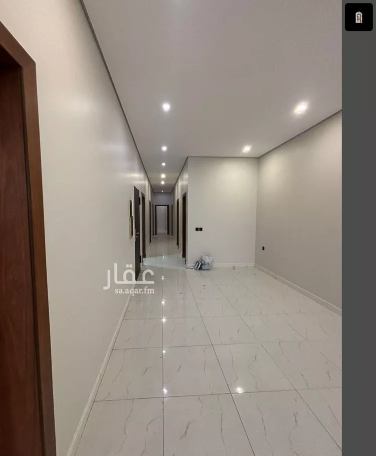 Floor for Rent in Riyadh Al Fayha 8