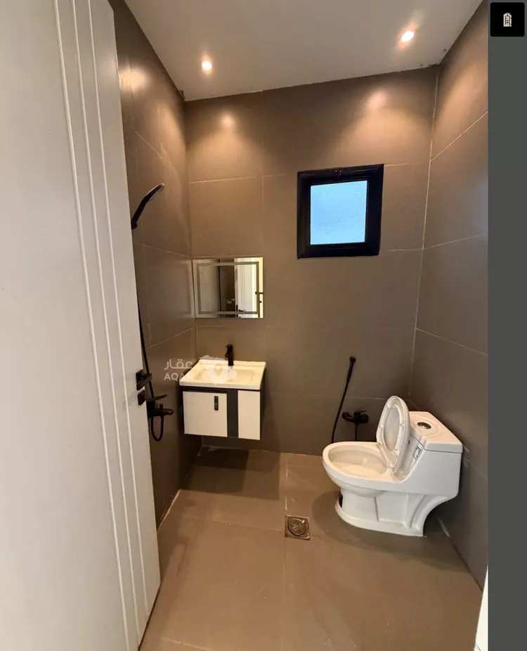 فيلا للبيع في شارع فرعي, حي السعادة, مدينة الرياض, منطقة الرياض 15