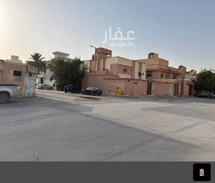 فيلا للبيع في شارع أبي عاصم النبيل, حي السعادة, مدينة الرياض, منطقة الرياض صورة 2