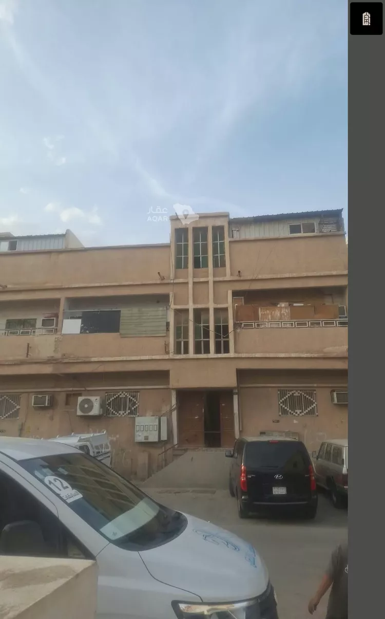 عمارة للبيع في شارع البيطار, حي غبيرا, مدينة الرياض, منطقة الرياض صورة 2