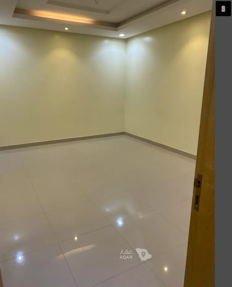 Floor for Rent in Riyadh Al Fayha 15