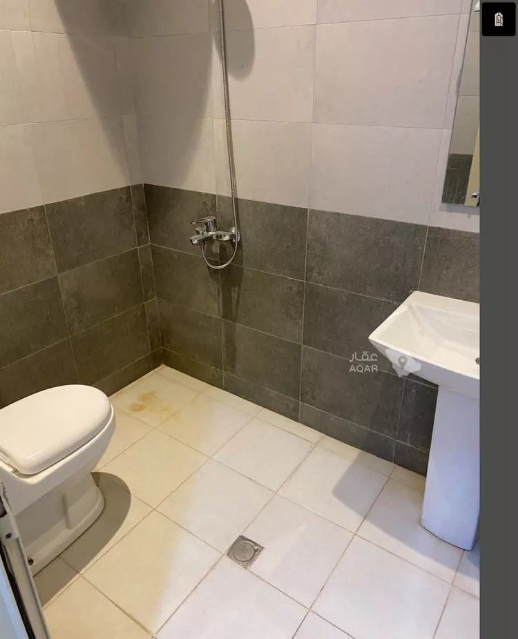 Floor for Rent in Riyadh Al Fayha 15