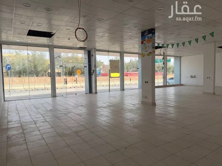 محل للإيجار في شارع عبدالله بن سعود بن عبدالعزيز الفرعى, حي إشبيلية, مدينة الرياض, منطقة الرياض 9
