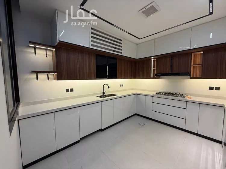 فيلا للبيع في شارع الوادي الأخضر, حي قرطبة, مدينة الرياض, منطقة الرياض صورة 2