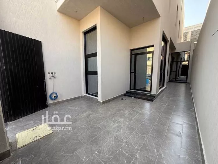 دور للبيع في شارع البيت العتيق, حي قرطبة, مدينة الرياض, منطقة الرياض صورة 2