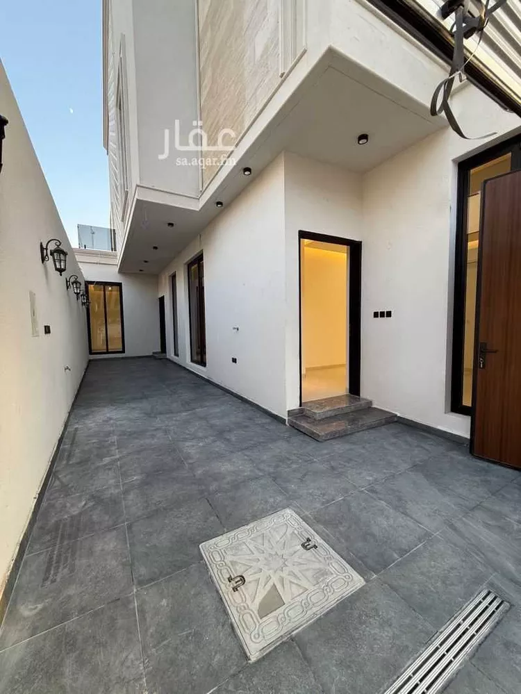 دور للبيع في شارع تثليث, حي قرطبة, مدينة الرياض, منطقة الرياض صورة 3