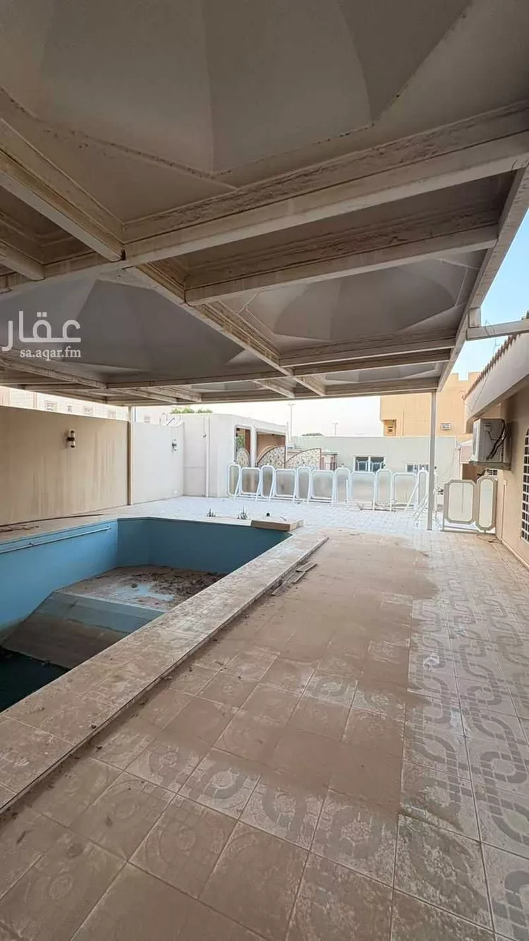 فيلا للبيع في شارع الامير سلطان بن عبدالعزيز, حي الأشرفية, مدينة عنيزة, منطقة القصيم صورة 5