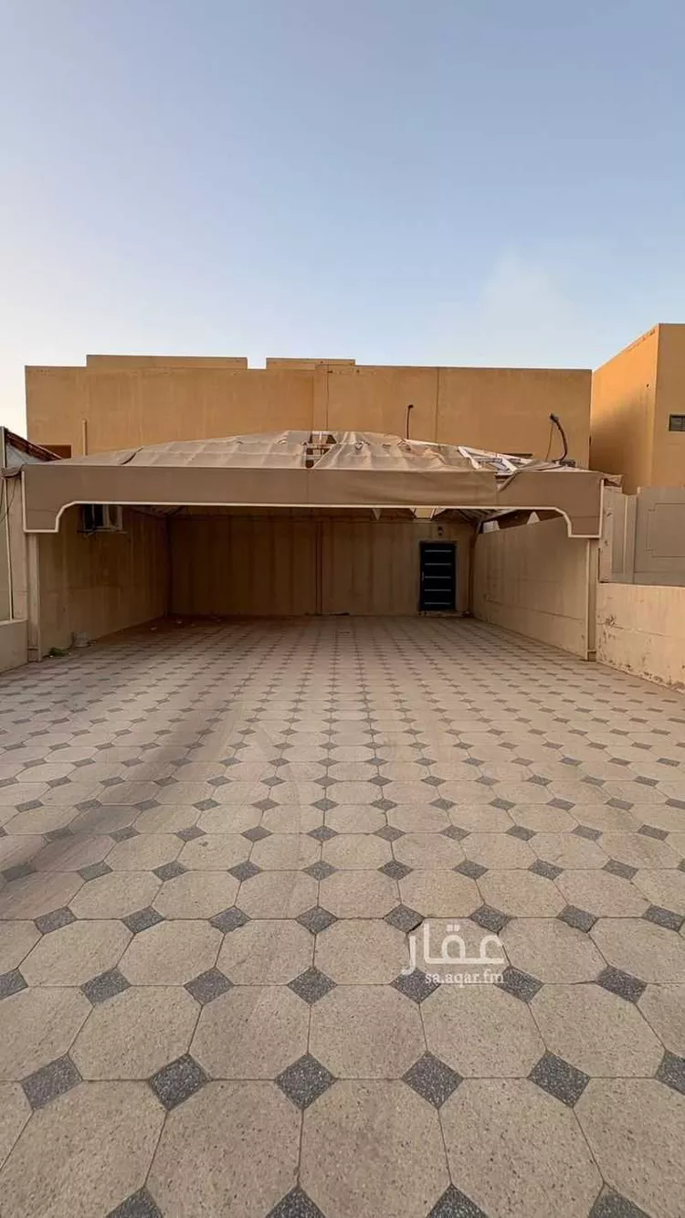 فيلا للبيع في شارع الامير سلطان بن عبدالعزيز, حي الأشرفية, مدينة عنيزة, منطقة القصيم صورة 2