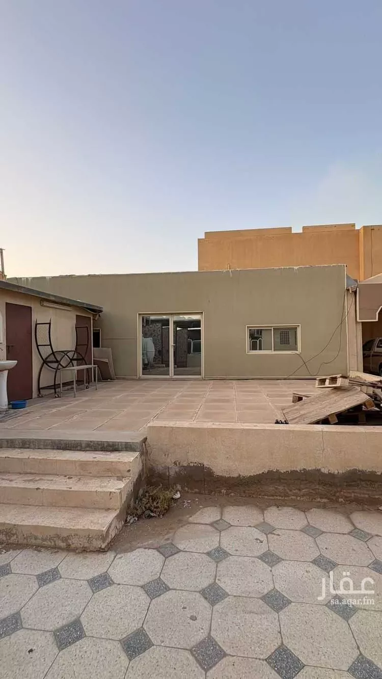 فيلا للبيع في شارع الامير سلطان بن عبدالعزيز, حي الأشرفية, مدينة عنيزة, منطقة القصيم صورة 3