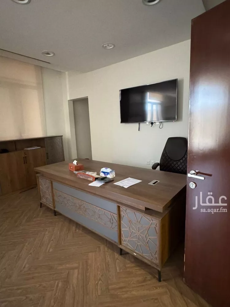 مكتب تجاري للإيجار في شارع سعود بن عبدالعزيز بن محمد الفرعي, حي المروج, مدينة الرياض, منطقة الرياض صورة 3