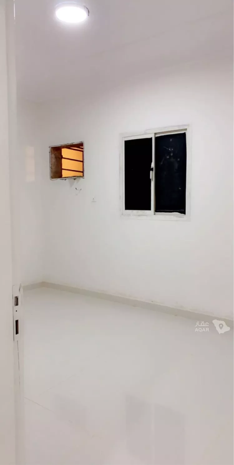 شقة للإيجار في شارع جنادة بن مالك, حي العوالي, مدينة الرياض, منطقة الرياض 11