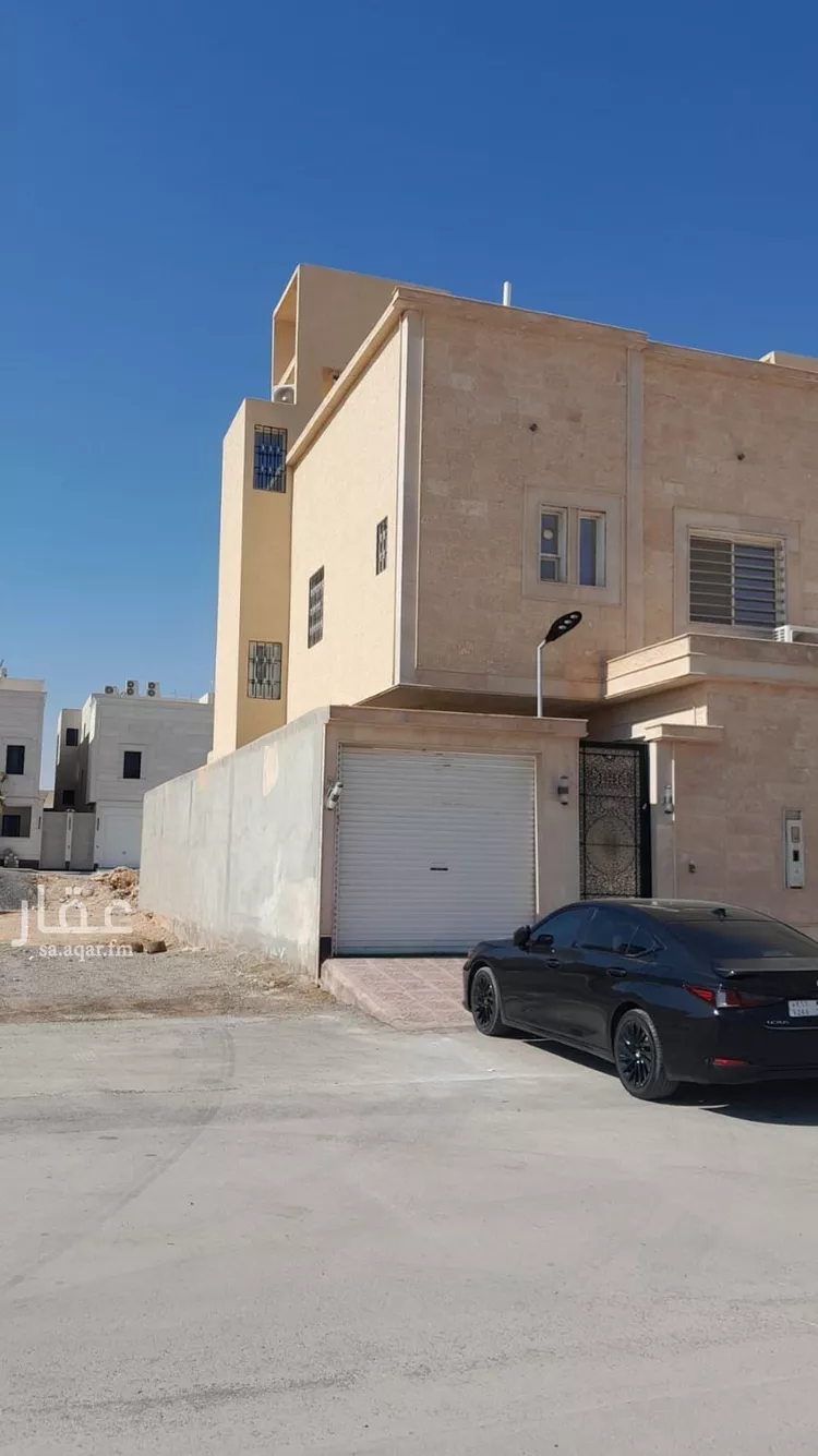 فيلا للبيع في شارع عمر الثمانيني, حي المهدية, مدينة الرياض, منطقة الرياض صورة 3