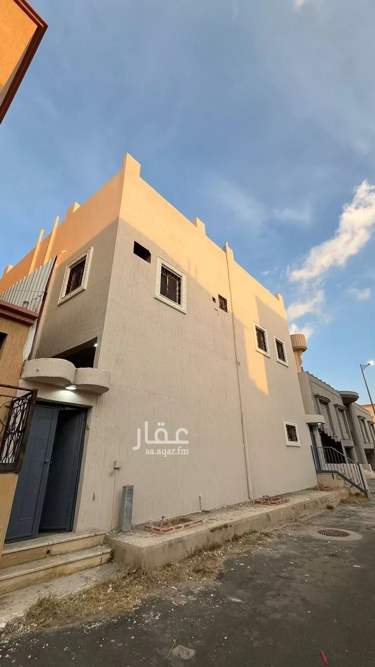 فيلا للبيع في حي ال بريد, مدينة احد رفيده, منطقة عسير صورة 2