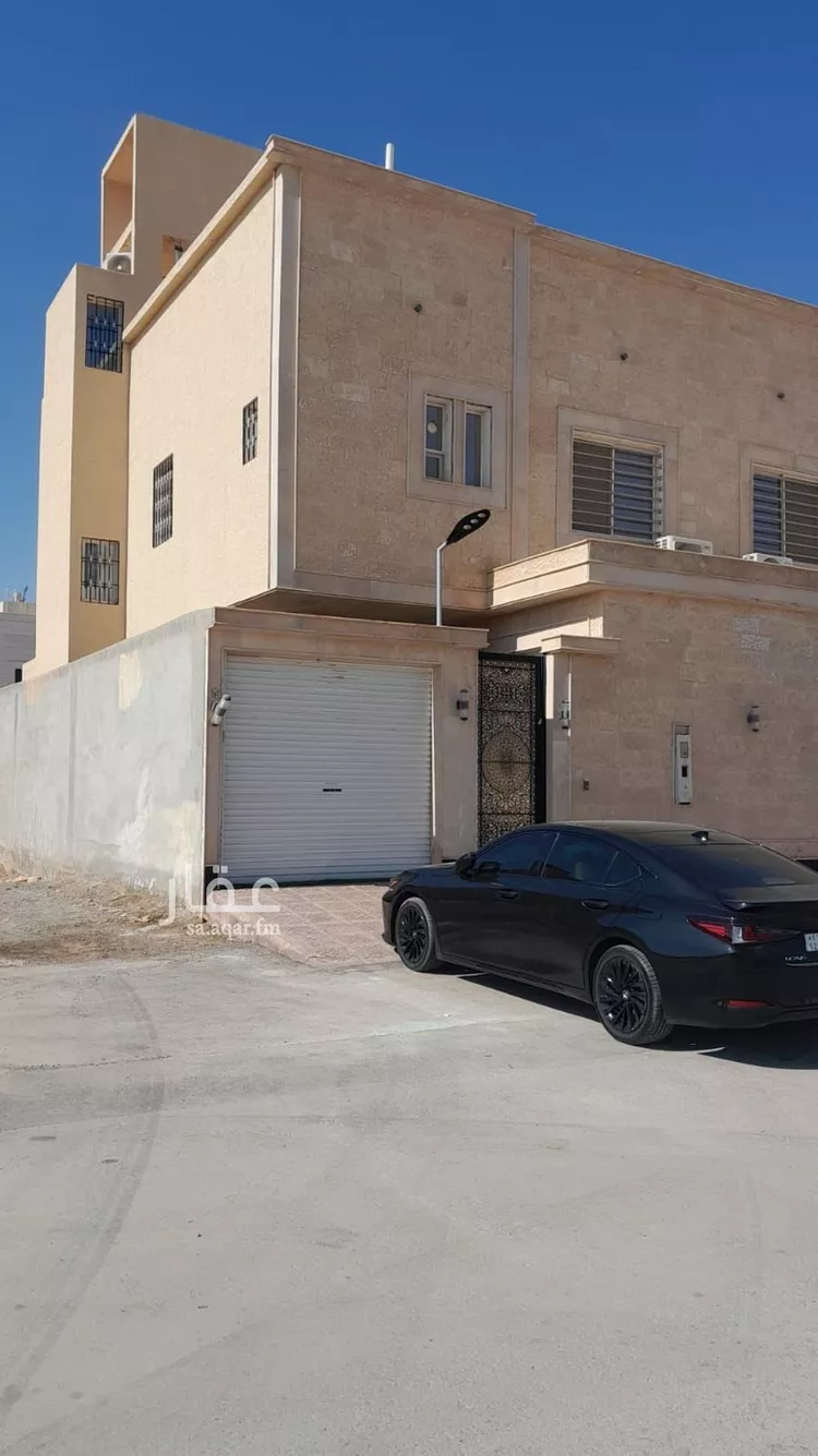 فيلا للبيع في شارع عمر الثمانيني, حي المهدية, مدينة الرياض, منطقة الرياض صورة 4