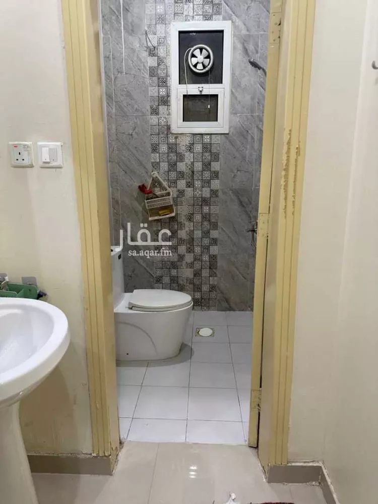 شقة للإيجار في شارع رقم 43, حي العزيزية, مدينة الرياض, منطقة الرياض صورة 3