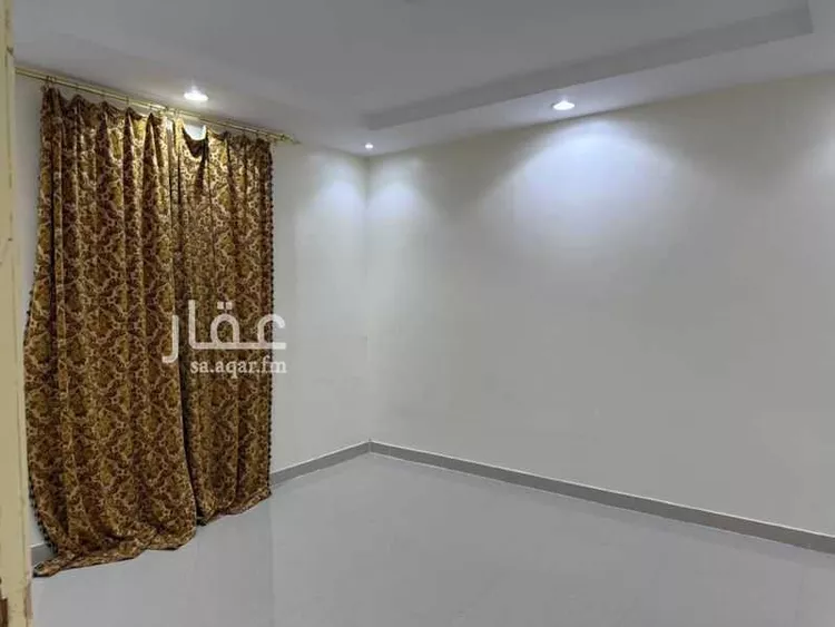 شقة للإيجار في شارع رقم 43, حي العزيزية, مدينة الرياض, منطقة الرياض صورة 2