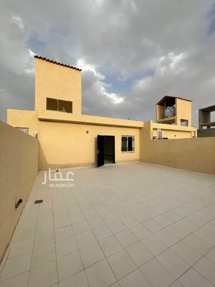 فيلا للإيجار في شارع عبدالله الدارمي, حي عكاظ, مدينة الرياض, منطقة الرياض
