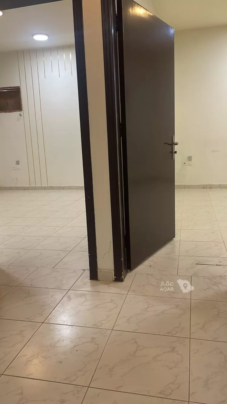 شقة للإيجار في شارع أبي طالب الزينبي, حي العزيزية, مدينة الرياض, منطقة الرياض صورة 4