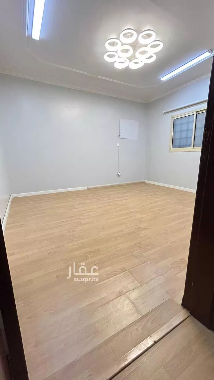 شقة للإيجار في شارع الطويرف, حي إشبيلية, مدينة الرياض, منطقة الرياض صورة 3