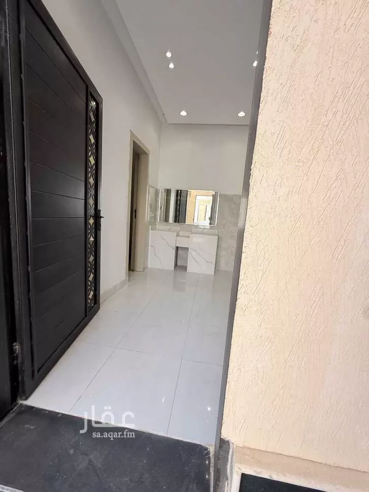 Floor for Sale in Riyadh Al Janadriyah صورة 4