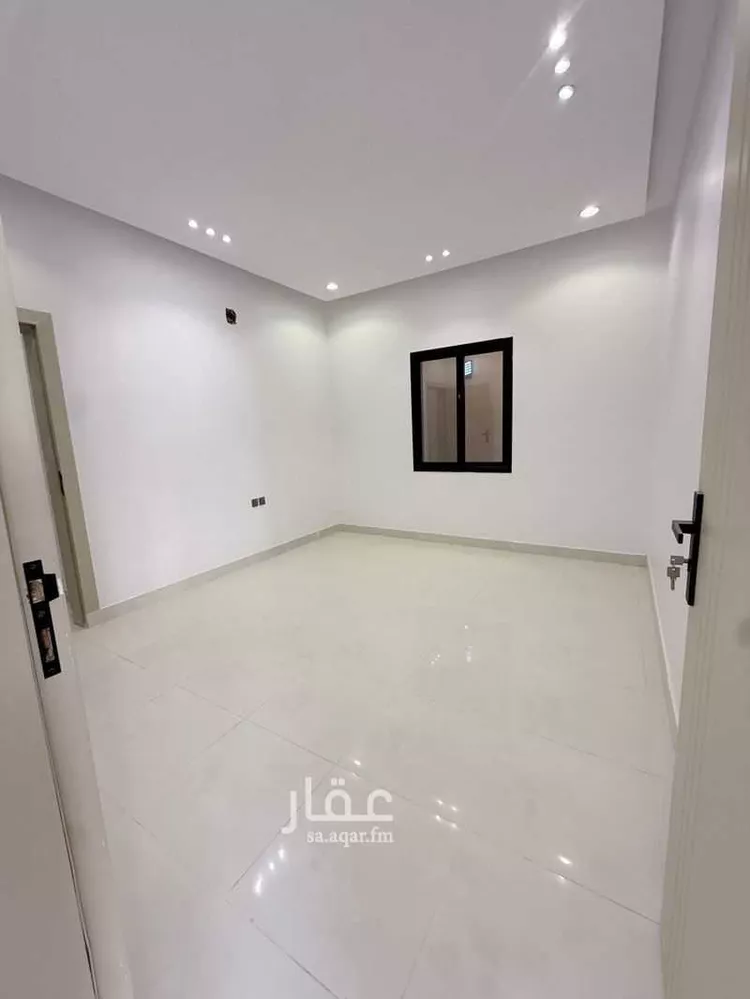 Floor for Sale in Riyadh Al Janadriyah