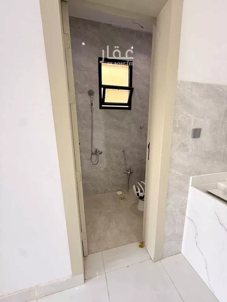 Floor for Sale in Riyadh Al Janadriyah صورة 2