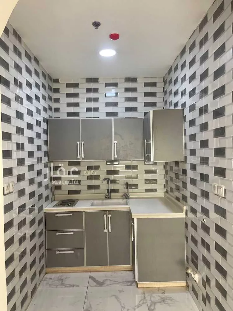 شقة للإيجار في شارع عبدالرحمن ابن عوف, حي الشعلة, مدينة الدمام, المنطقة الشرقية صورة 2